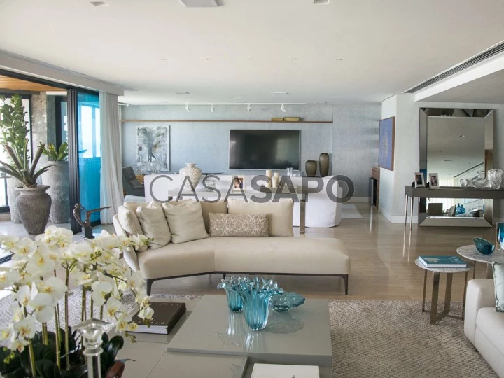 RC#AP300BAR_Apartamento alto padrão de frente para a praia da Barra