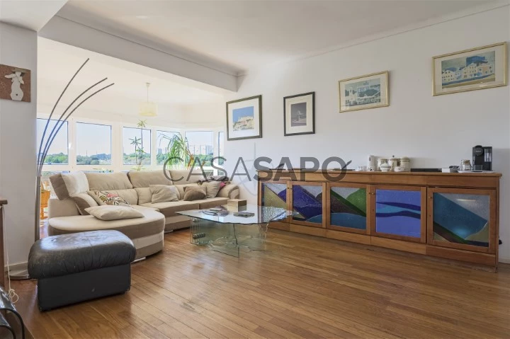 Apartamento T5 para comprar em Oeiras