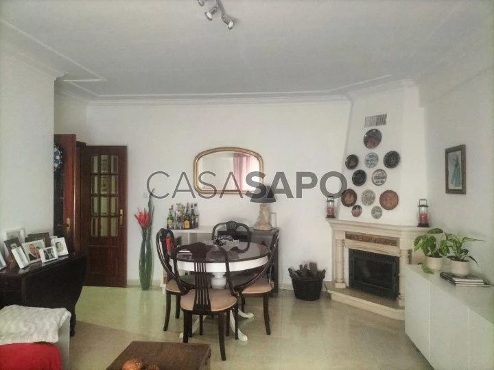 Apartamento T3 Triplex para comprar em Benavente