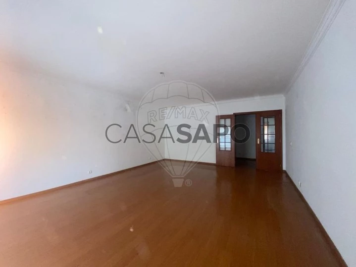 Apartamento T4 para comprar no Barreiro