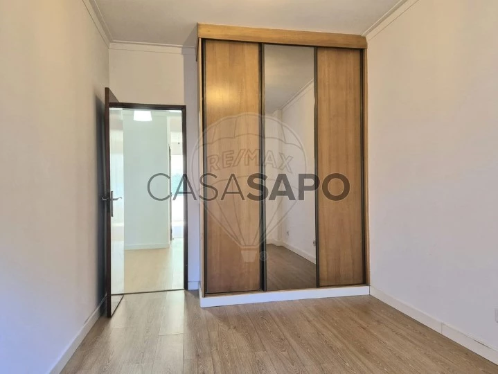 Apartamento T3 para alugar em Almada