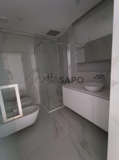 Apartamento T3 Triplex para comprar em Cascais