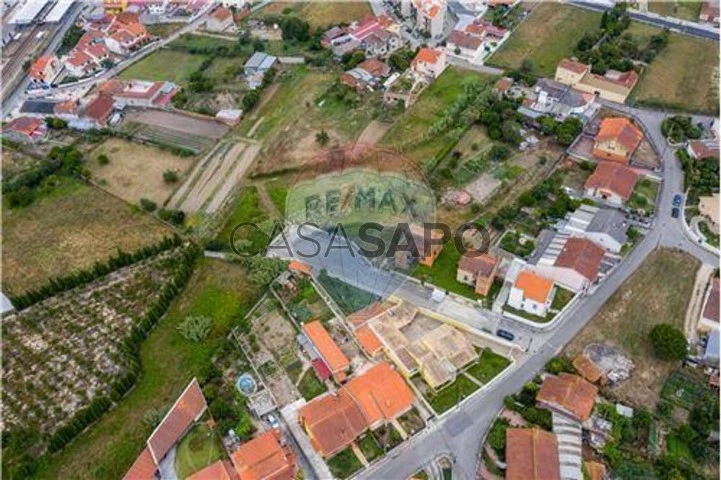 Terreno para comprar em Oliveira do Bairro