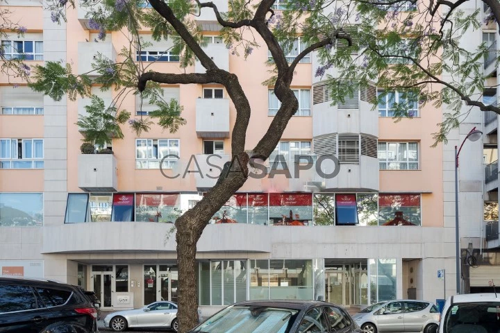 Shop and Office - Sale - Avenidas Novas - Lisbon - Investment