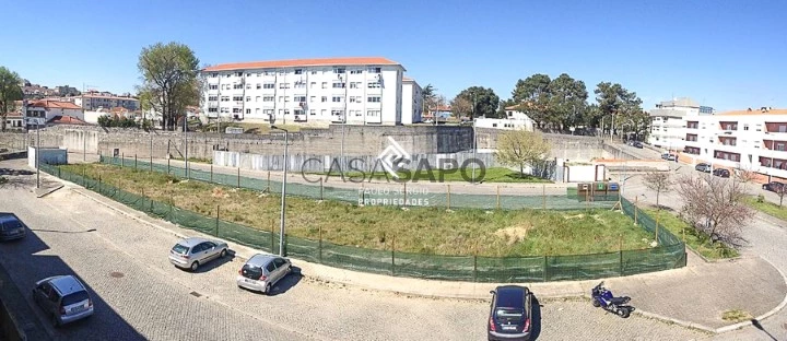 Terreno para comprar no Porto