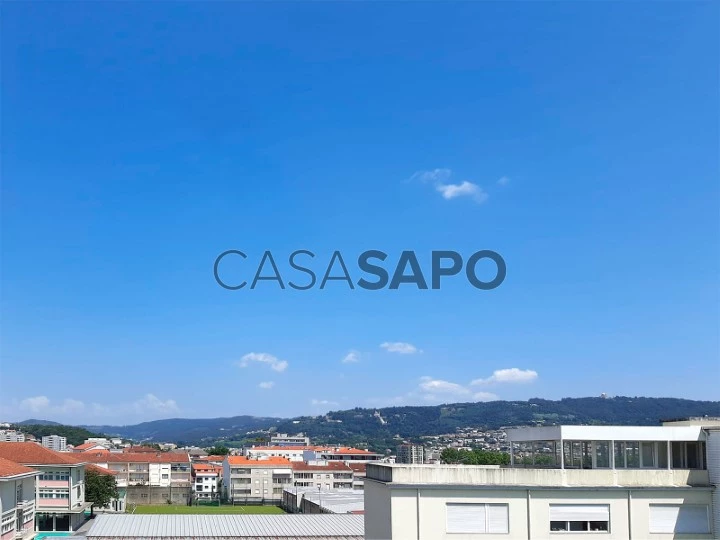 Apartamento T2 novo com varandas e lugar de garagem em S. Vítor em Braga, no último andar