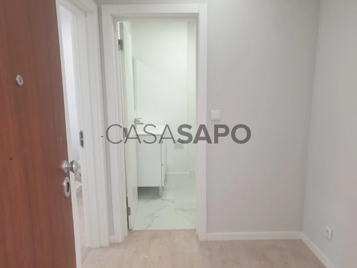 Apartamento T2 para comprar na Amadora