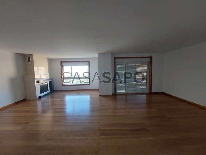 Apartamento T4 para comprar em Gondomar