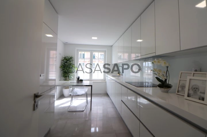 Apartamento T3 para comprar na Amadora