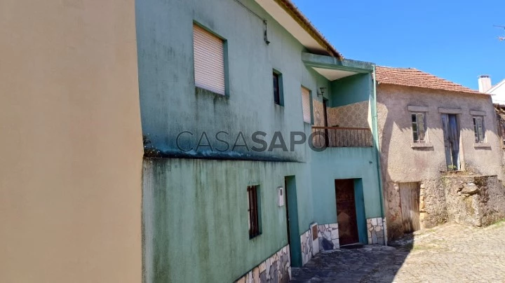 Casa com 4 quartos e terreno para venda em Arega