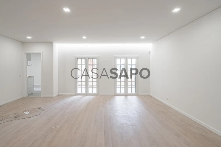 Apartamento T3 para comprar na Amadora