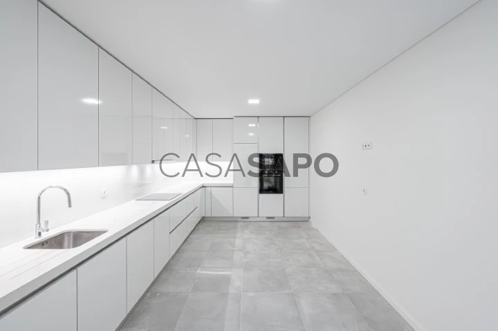 Apartamento T3 para comprar na Amadora