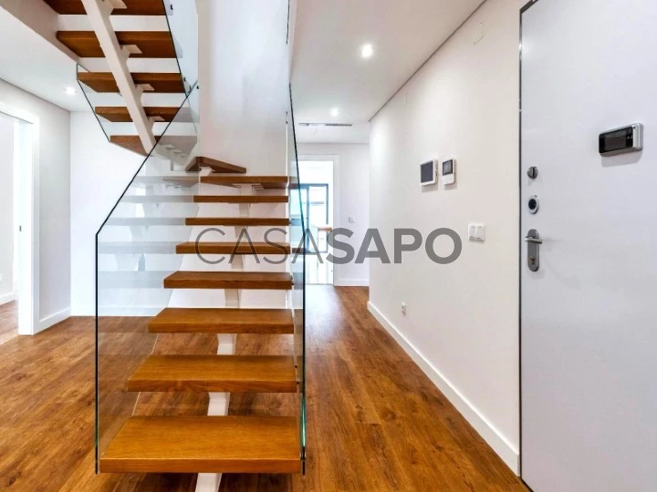 Apartamento de Luxo Penthouse T3+2 com Piscina, Varandas, Arrecadação e 4 Boxes, no Montijo - Venda Direta Imobiliária - Barreiro