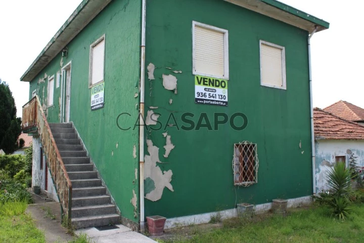 Moradia T4 Duplex para comprar em Santo Tirso