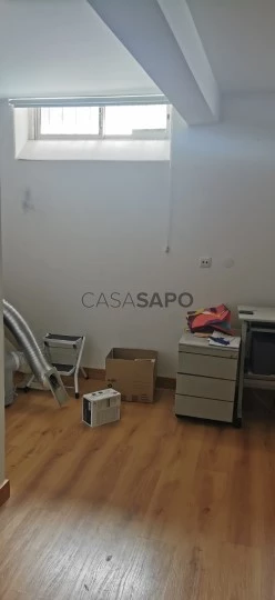 Sala para alugar na Amadora