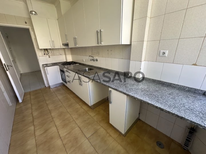 Apartamento T2 para comprar em Sintra