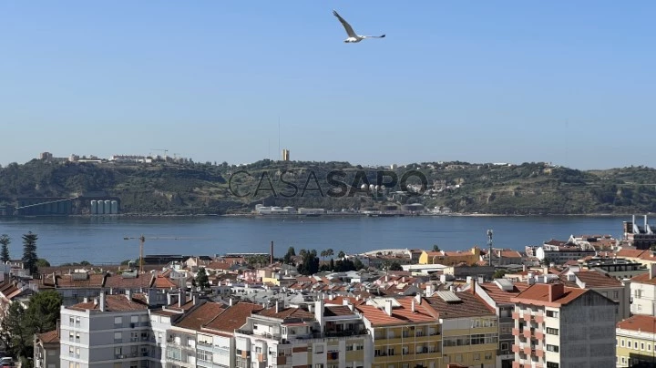 vista maravilhosa sobre o rio Tejo, neste aprtamento destinado a familias.