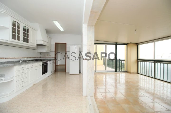 Apartamento T3 para alugar em Mafra