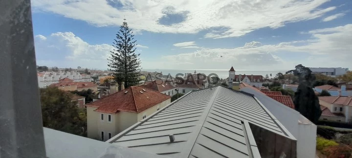 Apartamento T4 Triplex para comprar em Cascais