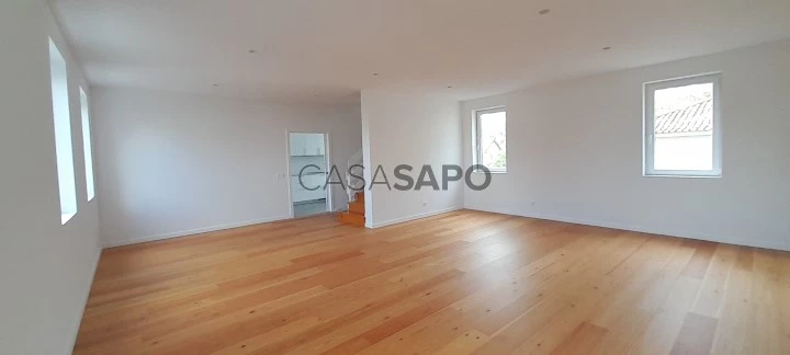 Apartamento T3 Triplex para comprar em Cascais