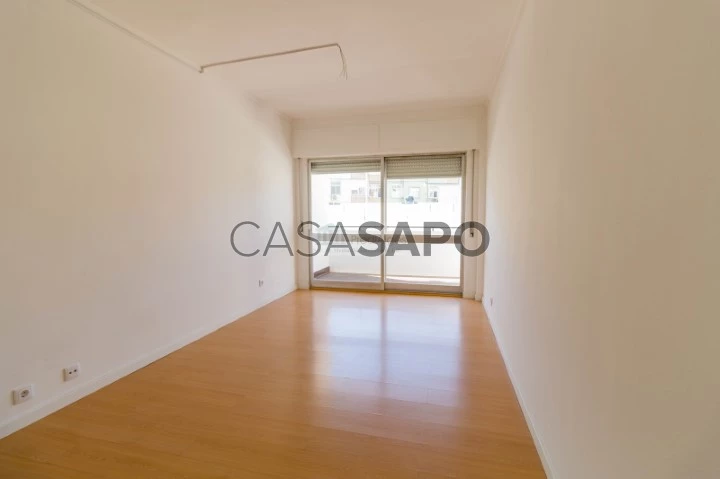 Apartamento T2 para alugar em Oeiras