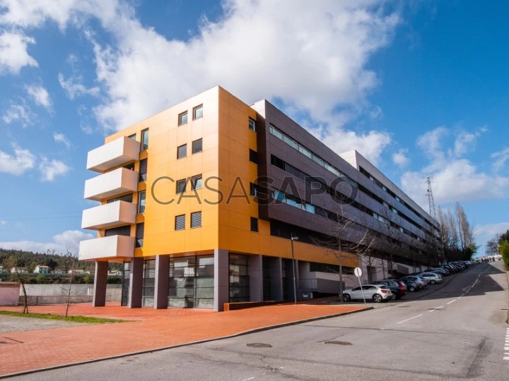 Apartamento T4 Duplex para comprar em Vila Nova de Famalicão