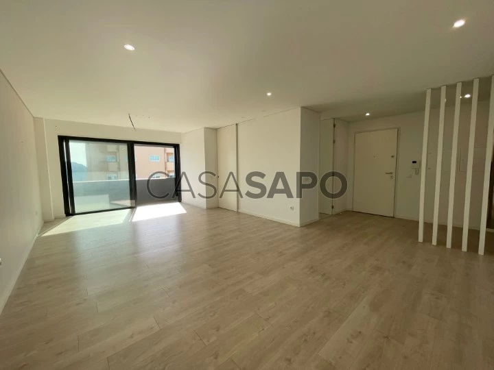 Apartamento T3 para comprar em Vila Nova de Famalicão