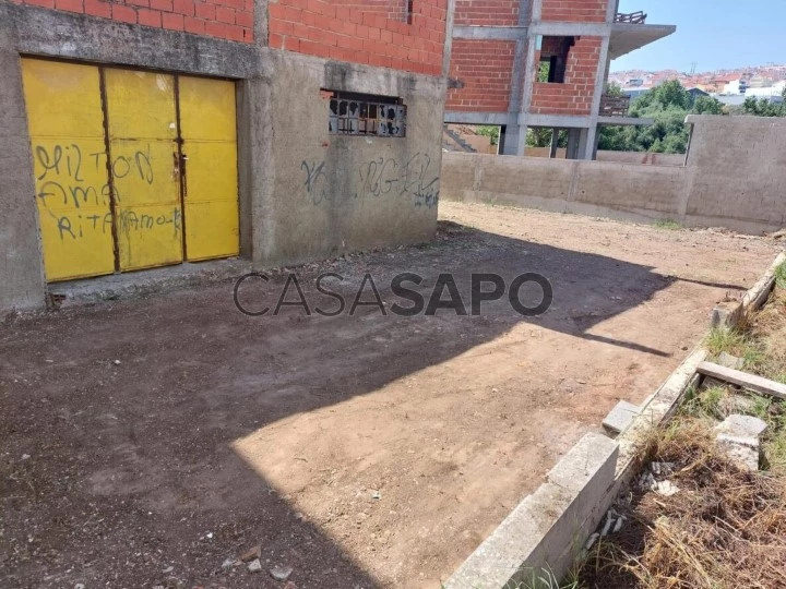 Lote para comprar em Odivelas