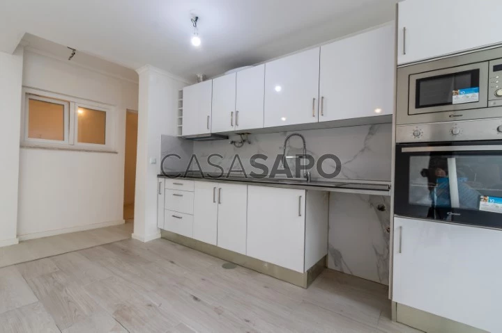 Apartamento T2+1 para comprar em Sintra