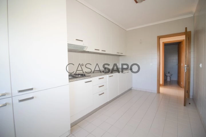 Apartamento T2 para comprar em Santa Maria da Feira