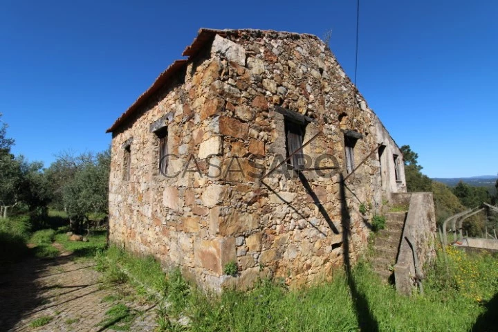 Moradia em Pedra - Figueiró