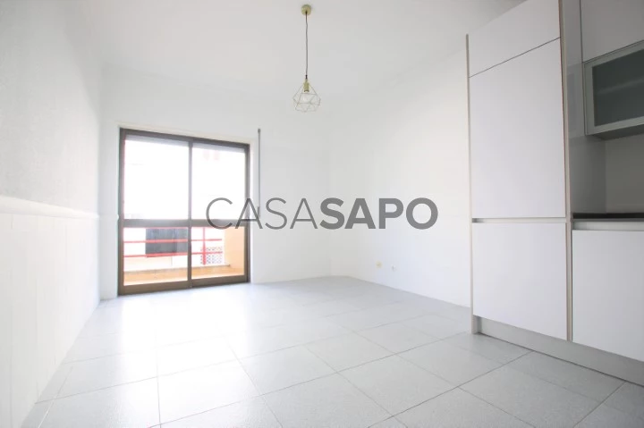 Apartamento para comprar em Almada