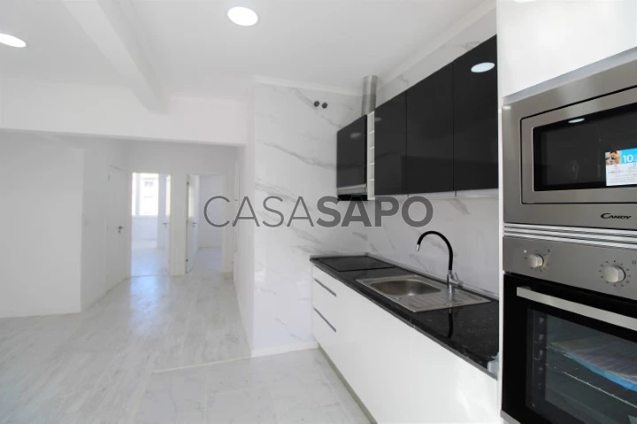 Apartamento T2 Triplex para comprar em Sintra