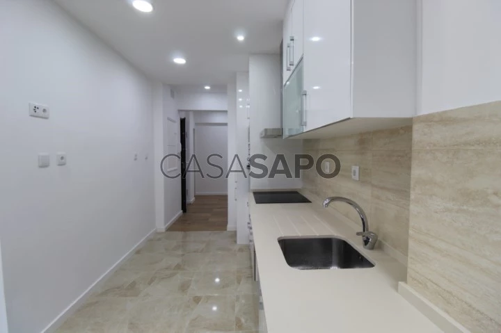 Apartamento T3 Triplex para comprar em Loures