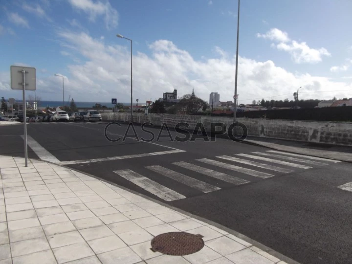 Loteamento Habitacional para comprar em Ponta Delgada