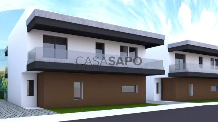 Moradia T4 Duplex para comprar em Alcobaça