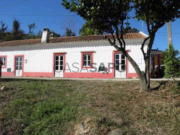 Quinta Com Restaurante Típico em Funcionamento, Monchique