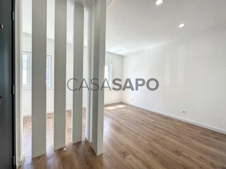 Apartamento T1 Triplex para comprar em Portimão