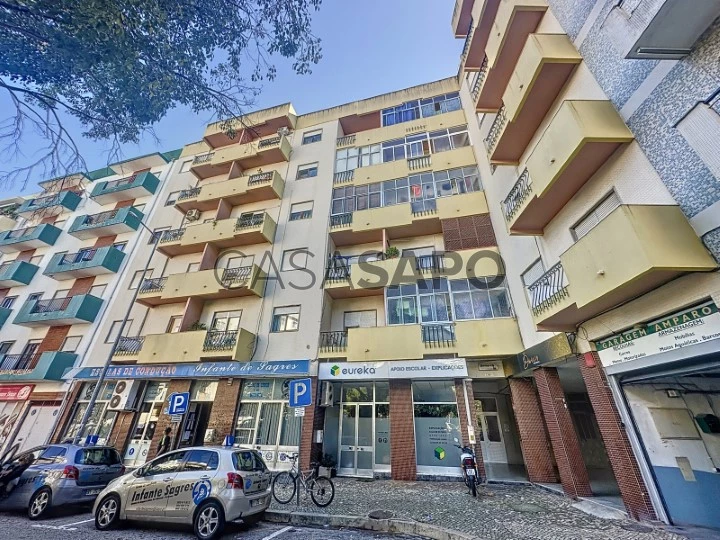 Apartamento T2 em Portimão, Por Remodelar (1)