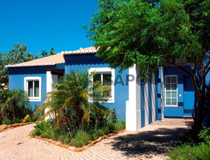 House T1 inserted in a tourist village, Luz, Algarve