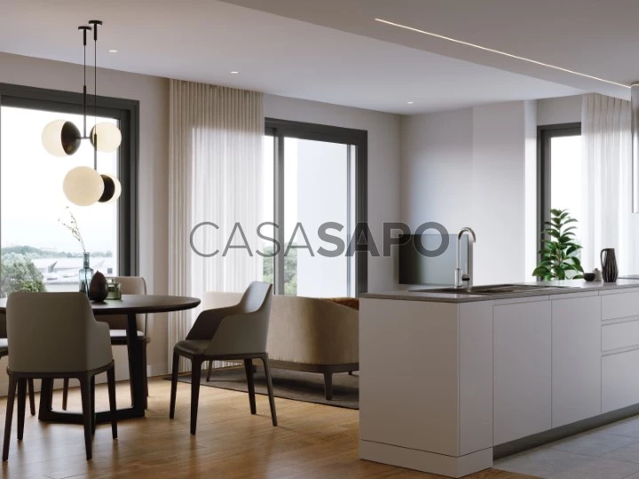 Algarve, Faro, sells apartment in private condominium in the city center
