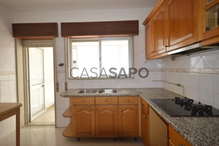 Excelente apartamento T2 no centro da Cidade de Loulé, Cozinha