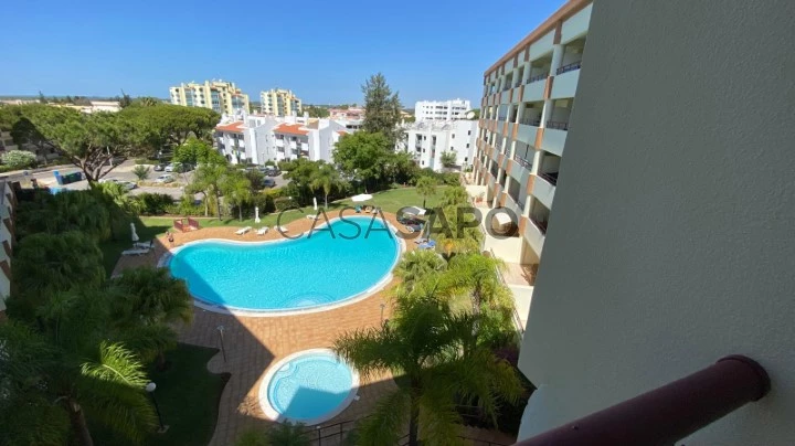 2 bedroom flat in condominium with swimming pool in Vilamoura