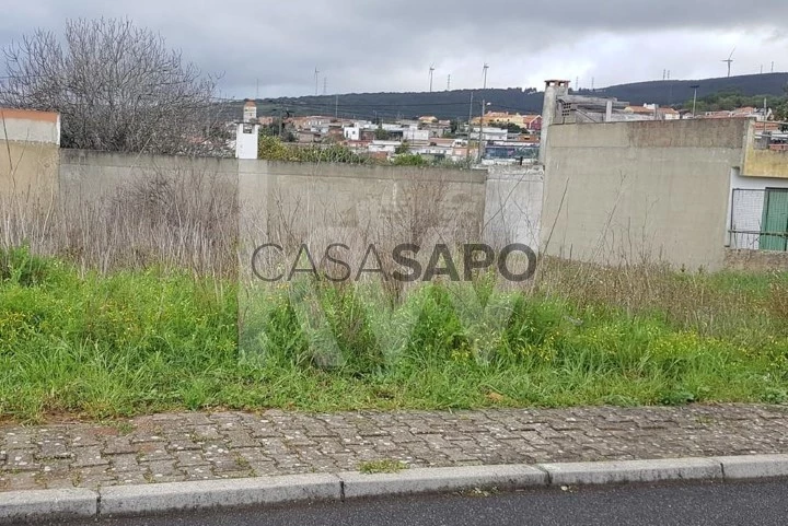 Lote para comprar em Loures