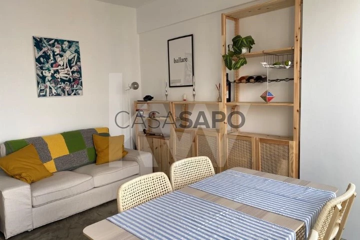 Apartamento T2 Triplex para alugar em Lisboa
