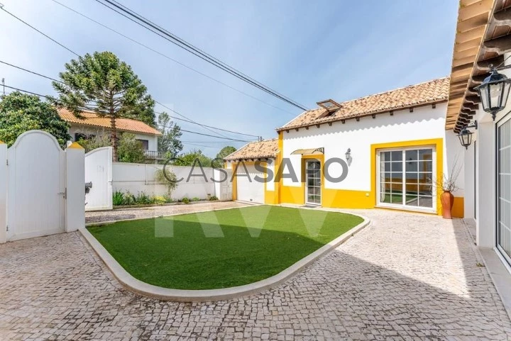 Moradia T3 Duplex para comprar em Caldas da Rainha