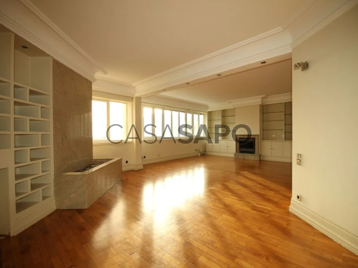 Apartamento T4 para comprar / alugar em Viana do Castelo