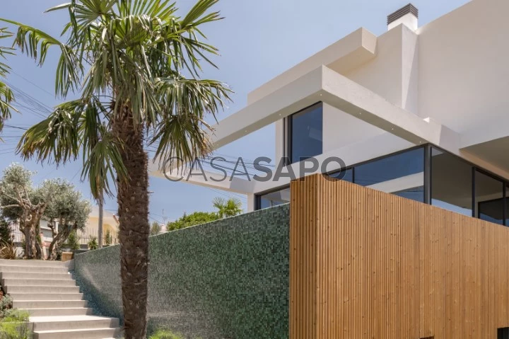 Moradia T5 Triplex para comprar em Cascais