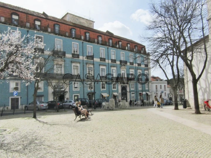 Restaurante no Largo da Graça