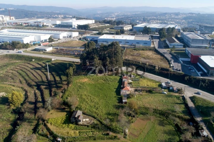 Terreno para comprar em Vila Nova de Gaia